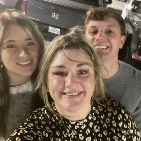 Meet your Posher, Kayley - Picture 6 of 17